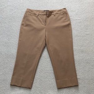 WHBM Size 8 Straight Crop Capri